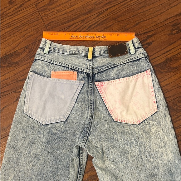 Vintage Freego Acid Wash Jeans. 9/10 but smaller. Light spots shown in pics - Picture 4 of 10
